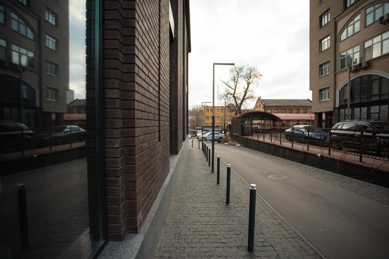 Petrovdom 13-141 In Rc New York Concept House With Bathroom Kiev Exteriör bild